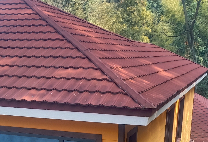 Should the roof of a light steel villa be waterproof?